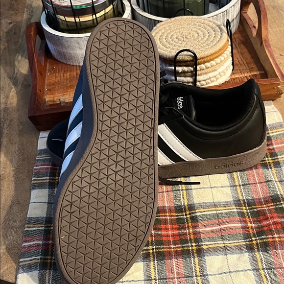 Adidas women’s Black and White Sneakers with Brown Sole - Picture 3 of 3